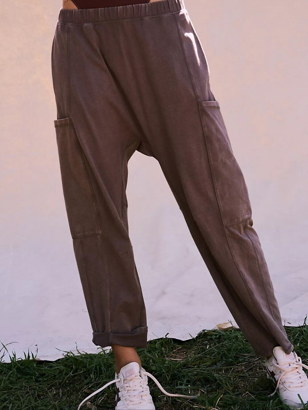 Free People FP Movement Hot Shot Pants In Charcoal Brown Size Small - Picture 3 of 7